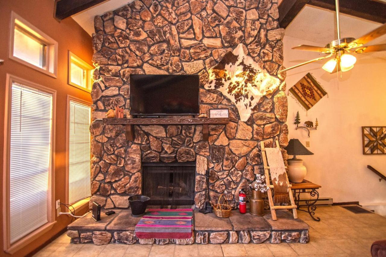 Huge Ruidoso Retreat With Game Room, Pool, 2 Balconies, 2 Kitchens - Sleeps 17! エクステリア 写真